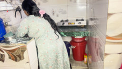Stepsister-in-law's Saree Slipped in the Kitchen - Stepbrother-in-law Squeezed Her Before Letting Go