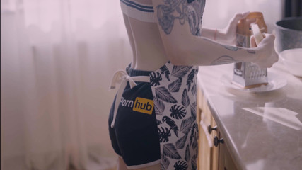Erotic Cooking with Karneli