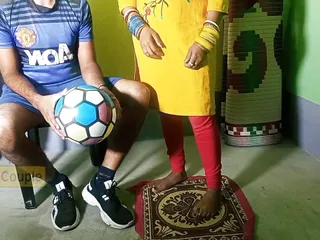 Soccer coach k bengali wife ki sath foot-baller Ka floor pe chudai