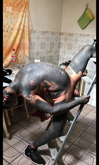 Contortion stretch p.1