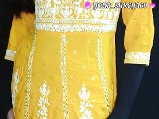 Indian cute girl fingering her pussy