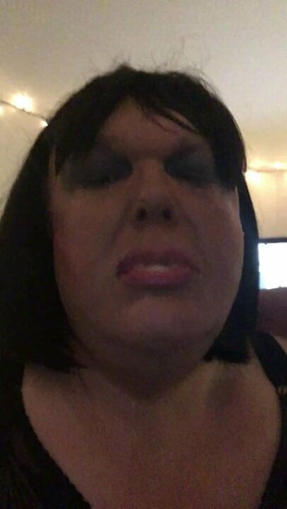 Uncle fucks Suzys face and comes all over her