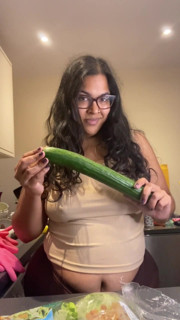 Filthy Squirting BBW in the Kitchen