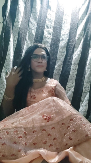 Desi Indian shemale Cumming in traditional lehanga and eating her own cum thumbnail