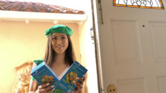 Alexia Anders Trades Cookies for Nookies