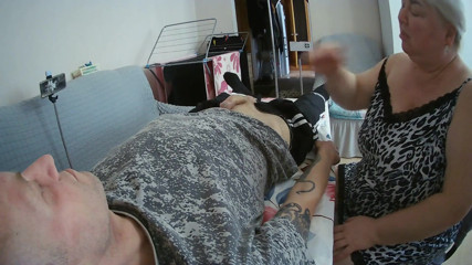 Mother-in-law Came to Give a Blowjob to Swallow a Portion of Sperm