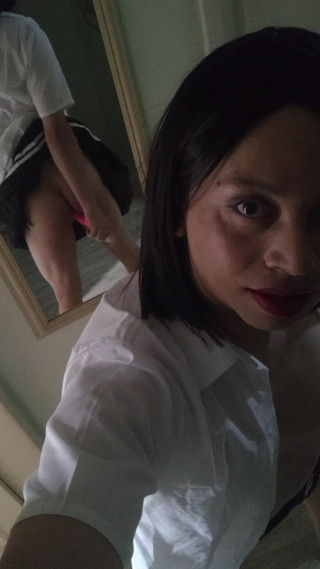 Cdzinha masturbating thumbnail