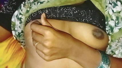 Sexy Kavita kannada pussy fingerings and boobs show