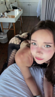 Twerking From a Hot Elf in a Revealing Outfit