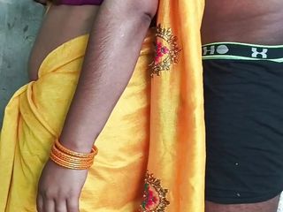 Desi village bhabhi have a lot sex and enjoy