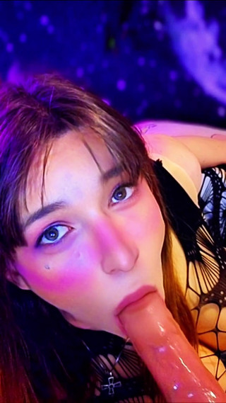 Beautifull Trans Girl Loves to Suck Big Cocks thumbnail