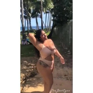 Gorgeous Latina Shower 1