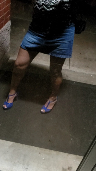 Crossdresser Latina goes for a late night walk thumbnail