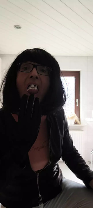 Finally I get to swallow foreign cream thumbnail