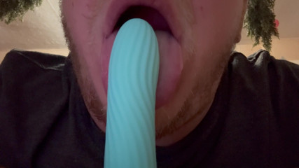 Sucking In Slow Mo - Dildo