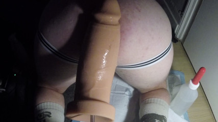 Training Hard on Fuck Machin with My Big Toy, 30 X 9,5 Cm