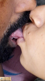 French Kiss and Barely Intercourse Sex by Tiny Penis