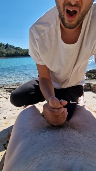 Call Gives Justin a Blowjob, He Pumps Him Until He Cums