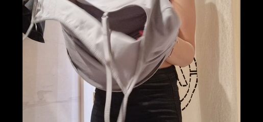 /beam/67a8635ecc498f247e93d198