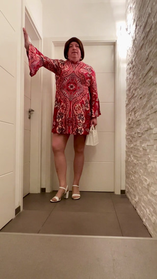 Nicolette in her new sandals and new handbag - I think she looks sexy