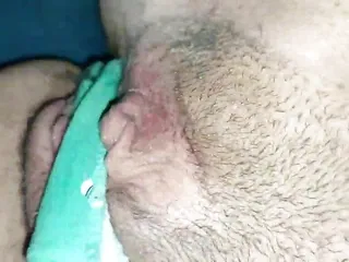 Masturbating pussy in car front of my boyfriend