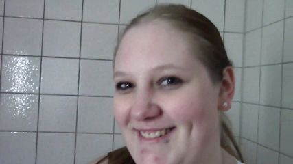 Userdate in the Swimming Pool