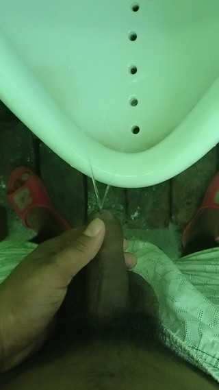 Masturbation during Toilet. Small to big penis.