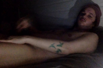 my name is eirik i want to play in porn please
