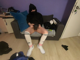 For the first time, I let my fuck machine play with my cock before 6 a.m.
