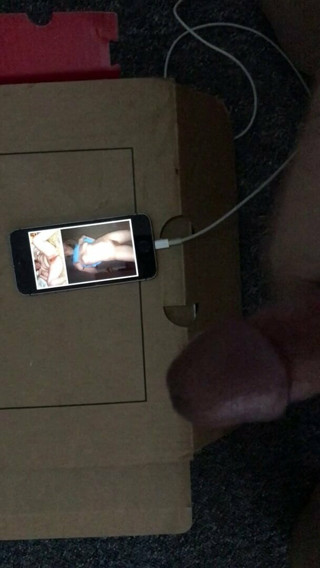 Cum tribute to another sexy wife.