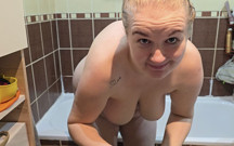 I Caught Her Showering, It Turned Me on, so I Started Jerking off