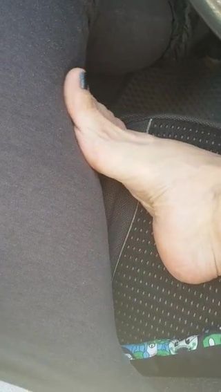 My smelly wrinkled soles in the car after 5 hours training