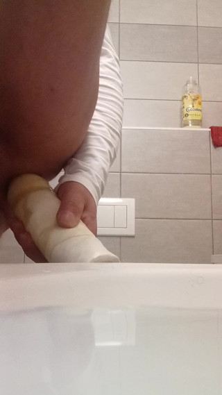 Ass in the bathroom