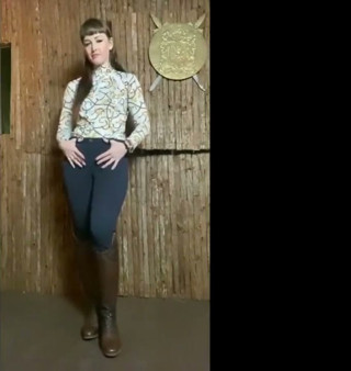 Vivienne L'amour – Equestrian Pony Play POV