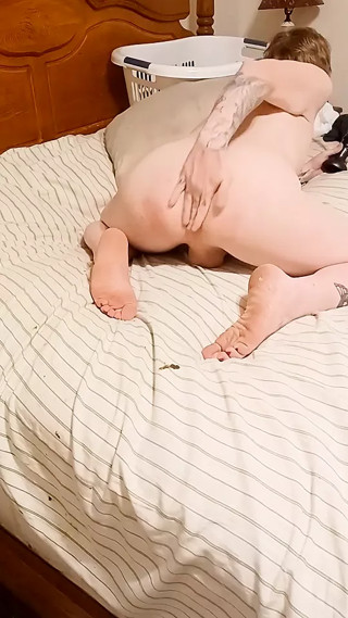 Completing a order by Playing with myself