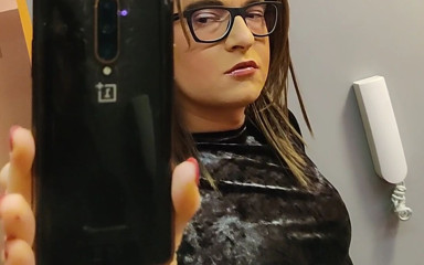 Cumshot in Front of Mirror thumbnail