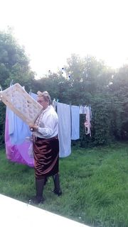 In outfit with a brown skirt to go my laundry outside