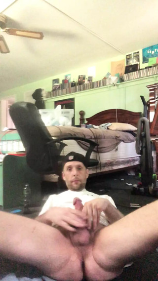 For the Fun of jacking off with my favorite porn.
