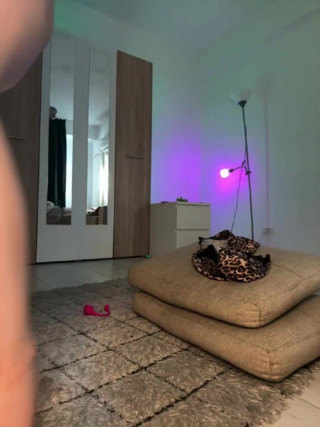Jucielussie Anal fucking with big dildo