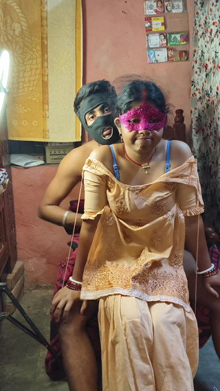 Desi teacher hot student ne teacher ko boobs dikhaye