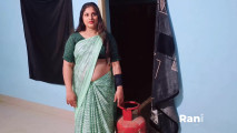 4K Gas Delivery Boy and Lonely Aunty Romance and Sex Secretly at Home