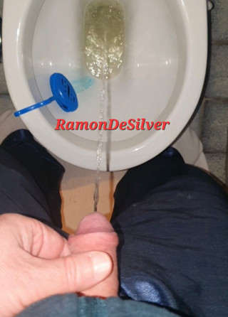 Master Ramon pisses and washes his divine cock, lick!