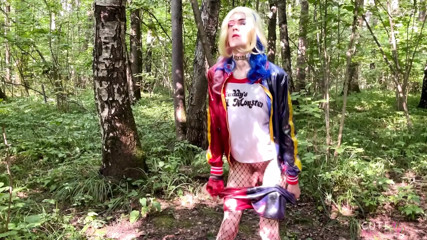 Harley Quinn naked on public thumbnail