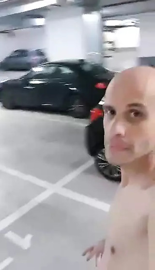 Israeli tlvbty naked on car park