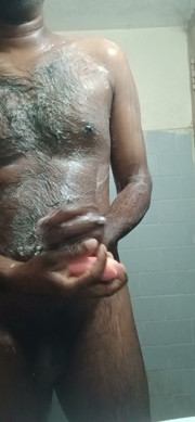 Bathing and ass show