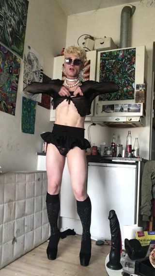 Sissy Femboy Mini Skirt Love BBC Dildo
