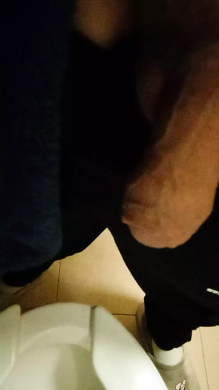 Hot boy solo piss play