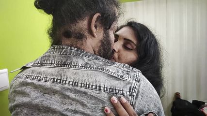 Vaishnavy Saree removal and bra show with boobs kiss and press by Sharun Raj, Mallu hot couple saree removal and boobs kiss,