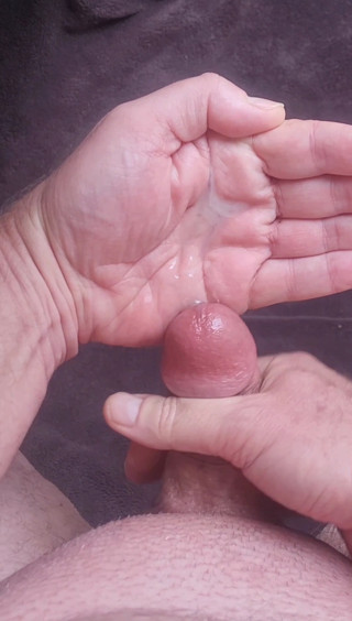Masturbating so I can eat my own cum