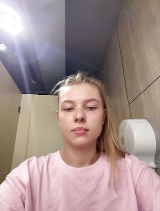 Fingering anal in the public and cum so hot